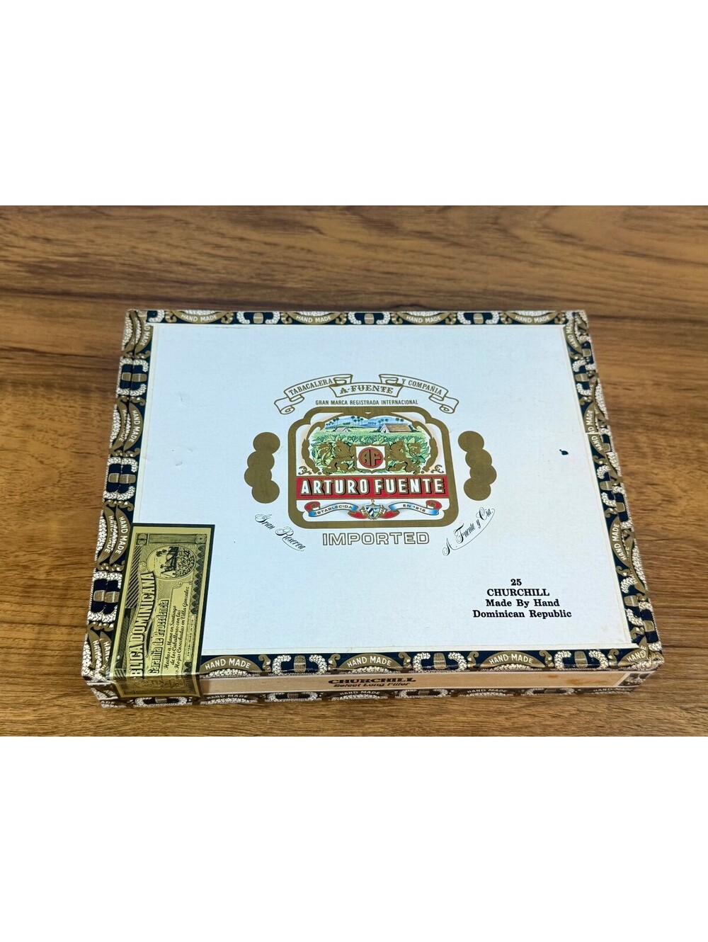 Vintage Arturo Fuente Churchill Wooden Cigar Box – Empty